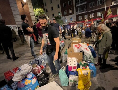 Crónica: DN en apoyo a las víctimas de las inundacionesCONCENTRACIÓN EN FERRAZ